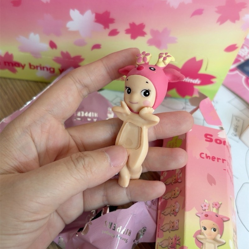 Possessive Miniature Doll Cher - огляд і ціна Phone Accessories Sonny Angel