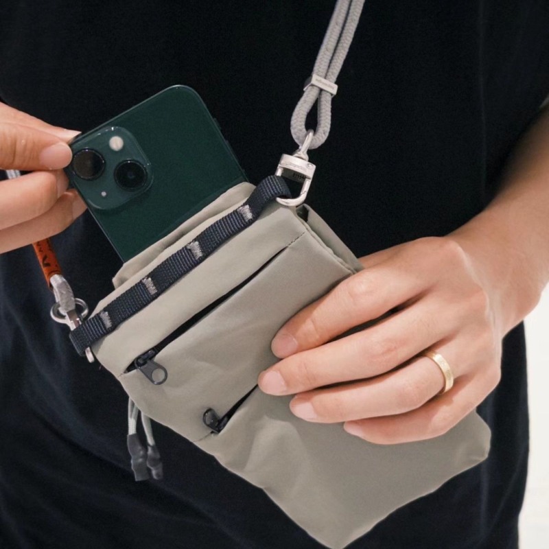 Men Slim Fit Crossbody Phone B - огляд і ціна Phone Accessories Men